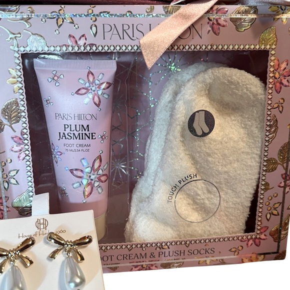 Paris Hilton House of Harlow NWT 4 Pc Gift Set Purse Earring’s Bubble Bath Socks - Picture 6 of 14